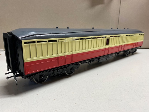 LNER Teak Full Brake - 10mm